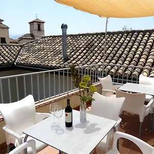 apartamentos-laurel-suites.es-andalucia.com/