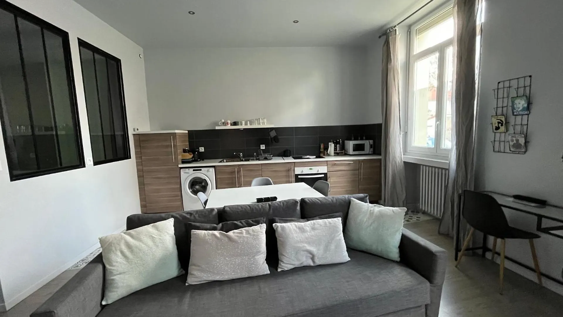 Immeuble La DOA - Appartements proches Hôpital Nord Saint-Priest-en-Jarez 0*,